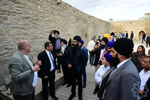 Beynəlxalq konfransın iştirakçıları "Atəşgah məbədi" ilə tanış olublar