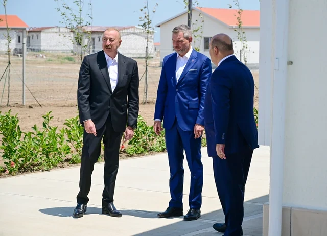 Azərbaycan və Slovakiya prezidentləri Ağdamın Baş Qərvənd kəndində görülən işlərlə tanış olublar - FOTO - VİDEO