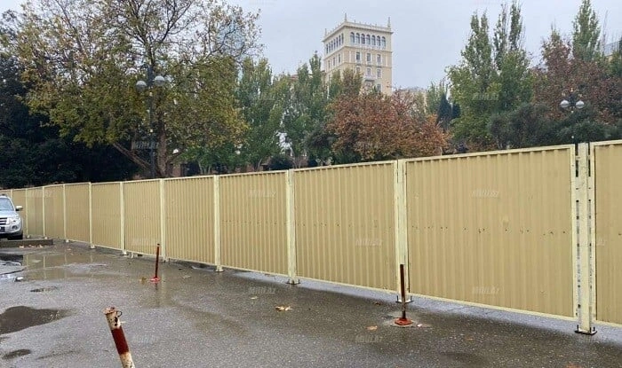 Bakının mərkəzindəki bu parkinq bağlandı - Foto