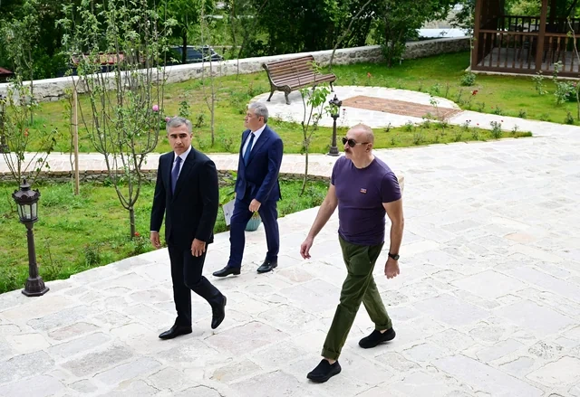 Prezident İlham Əliyev Şuşada "Yasəmən" hotelinin yeni korpusları ilə tanış olub - FOTO