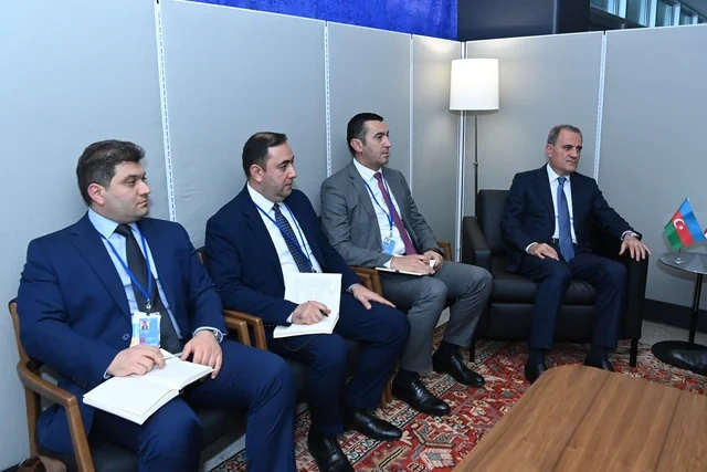 Azərbaycan və Dominikan arasında viza rejimi ləğv olundu - FOTO