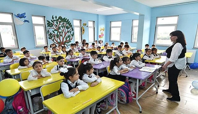 Bakının 7 rayonunda tədris onlayn olacaq - Sabahdan