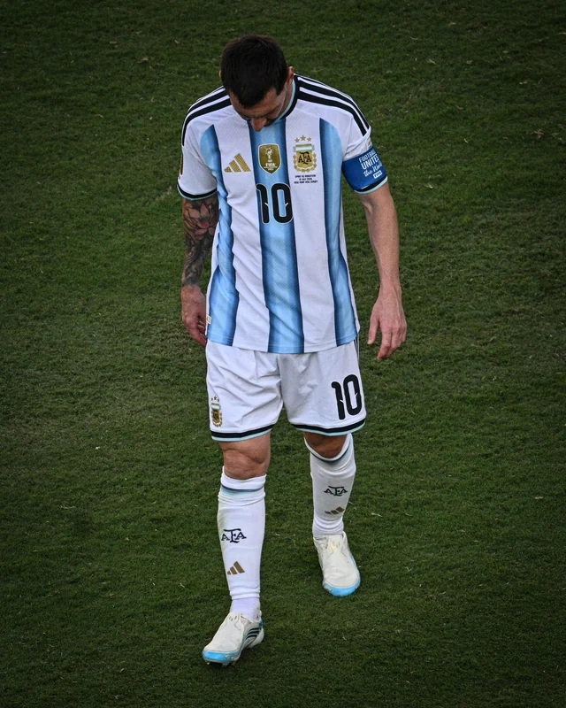 Messi məğlubiyyətdən sonra göz yaşlarını saxlaya bilmədi - FOTO - VİDEO