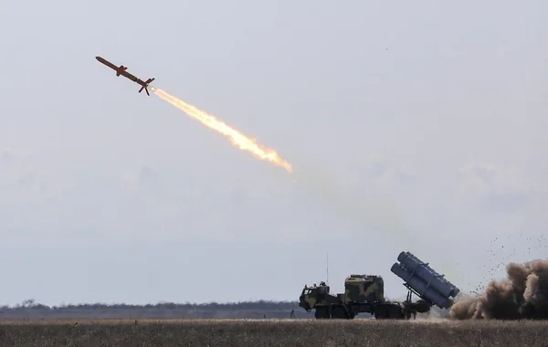 KİV: İran NATO-nun Küveytdəki bazasını vurdu - 20 italiyalı hərbçi yaralandı