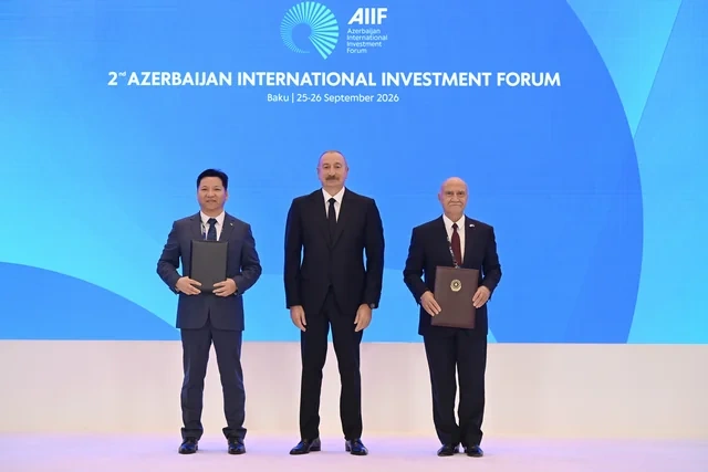 İkinci Azərbaycan Beynəlxalq İnvestisiya Forumu çərçivəsində imzalanmış sənədlər mübadilə edilib - FOTO