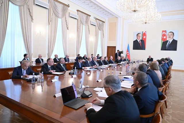 Nazirlər Kabinetində 2027-ci ilin dövlət büdcəsi müzakirə edildi - FOTO