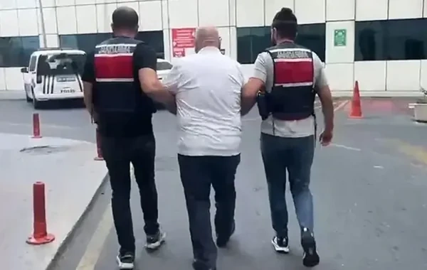 İstanbulda MİT əməkdaşı olduqlarını deyib insanları aldadan üç nəfər həbs edildi