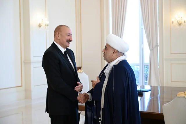 İlham Əliyev Bakıda keçirilən beynəlxalq konfransların iştirakçılarını qəbul edib - FOTO