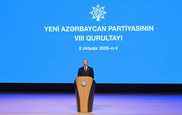 İlham Əliyev YAP-ın VIII Qurultayında çıxış edir - Foto