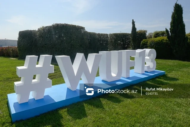 Bakı dünyaya qucaq açır: Paytaxt WUF13-ə necə hazırlaşıb? - FOTOREPORTAJ