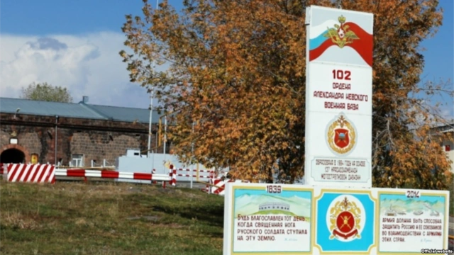 Ermənistanda rusiyalı hərbçi narkotiklə tutuldu