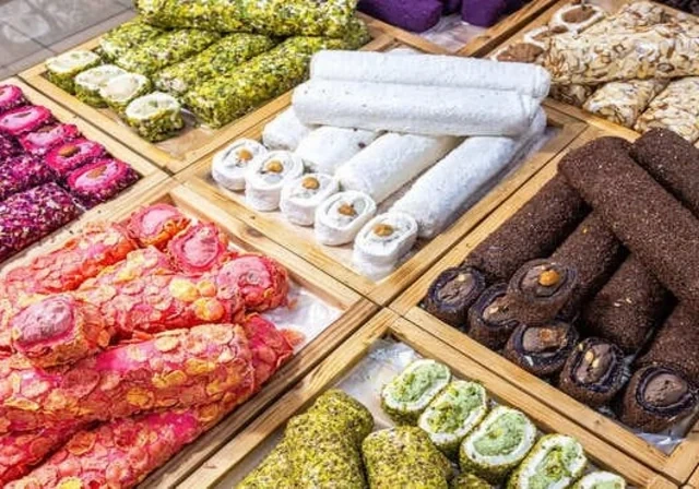 Xarici şirniyyata 138 milyon dollar: Yerli istehsalçı niyə geri qalır?