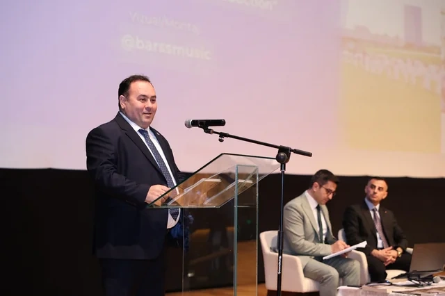 Yazıçı-publisist Aydın Tağıyevin kitabının təqdimatı olub - FOTO