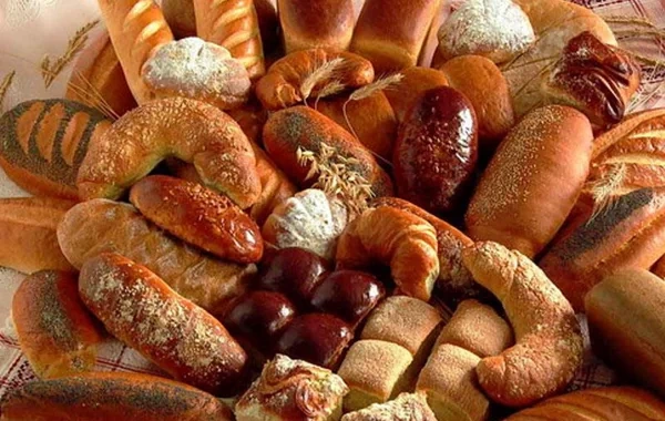 Ürəkbulandıran mənzərə: Çörək zavodunun şirniyyatı niyə belə vəziyyətdədir? - VİDEO