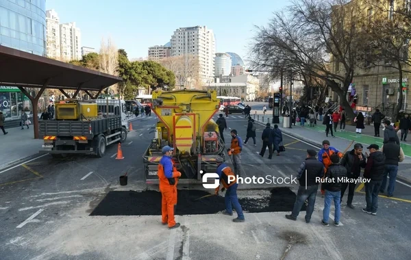 Çökən asfalt, yarılan yollar: Paytaxtdakı təhlükənin səbəbləri bəlli oldu - FOTO