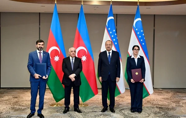 Əli Əsədov və Abdulla Aripovun iştirakı ilə sənədlər imzalanıb - FOTO