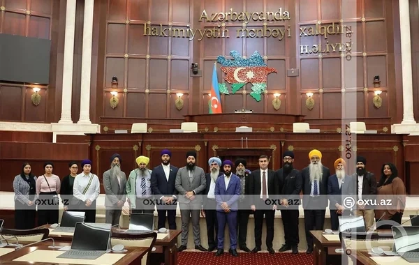 Milli Məclisdə Beynəlxalq Siqh Federasiyasının nümayəndələri ilə müzakirə aparıldı - FOTO