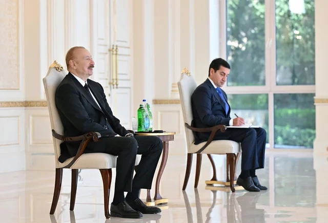 Prezident İrlandiyanın Azərbaycana yeni təyin olunmuş səfirini qəbul edib - FOTO