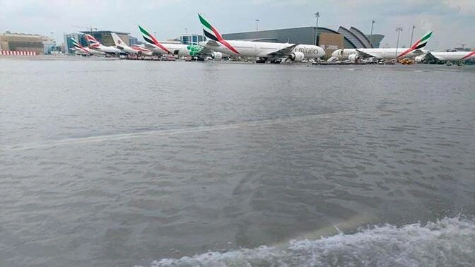 Dubayın hava limanları uçuşları bərpa etdi