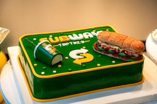 "Subway Azərbaycan"da rəsmi açılışını qeyd edib