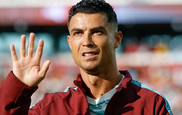 Ronaldu milli karyerasını bitirir? - Qərarının dönməz olduğu iddia edildi