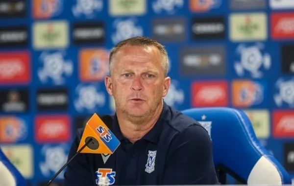 "Tvente"nin baş məşqçisi: "Qarabağ" kimi güclü komandaya qarşı oynamaq çətindir"