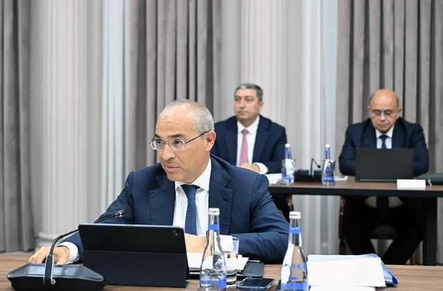 İqtisadi Şuranın iclası keçirildi