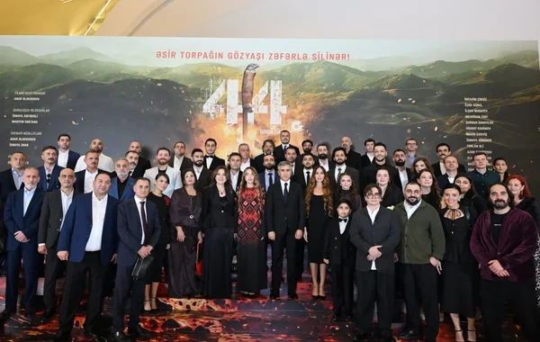 "44" bədii filminin premyerası baş tutub: Arzu Əliyeva və Alyona Əliyeva təqdimatda iştirak ediblər - Foto
