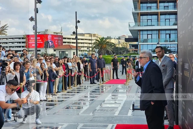 Yuli Qusmana Bakının Şöhrət xiyabanında ulduz verildi - Foto/Video