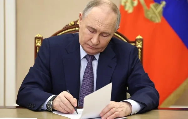 Putinin qaz kəmərinin adını dəyişməsi Çində çaşqınlıq yaratdı