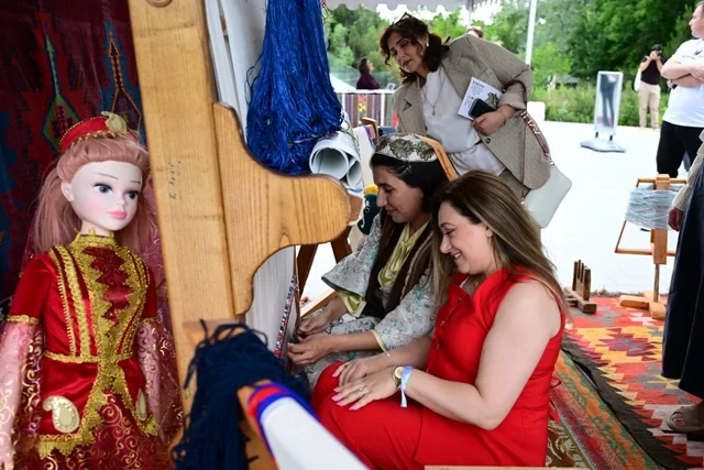 Leyla Əliyeva və Alyona Əliyeva Xeyirxahlıq Festivalında iştirak ediblər - FOTO