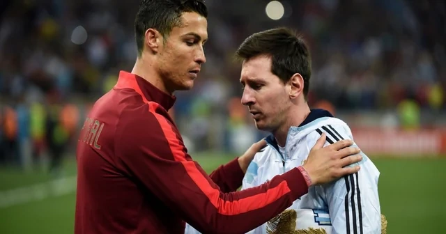 Ronaldu Messiyə dəstək oldu - FOTO