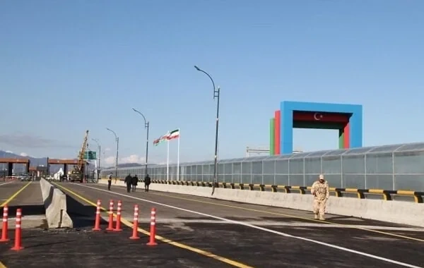 İran Azərbaycanla sərhəddə avtomobil idxalı üçün yeni marşrut istifadəyə verib