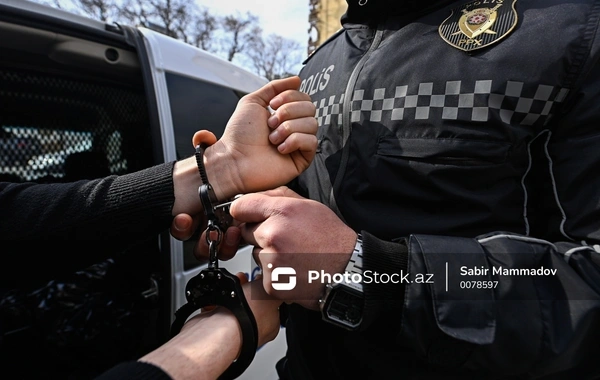 Polis "İbo" adlı iranlı narkotacirin kuryerini Bakıda YAXALADI