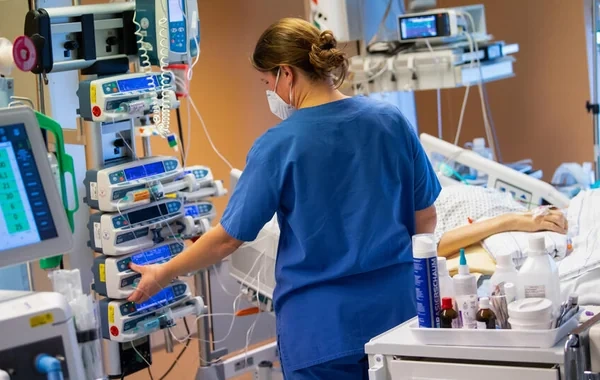 Britaniyalı aktyor başına gələn maraqlı hadisədən danışdı: 7 dəqiqəlik klinik ölüm zamanı nələr görüb? - FOTO