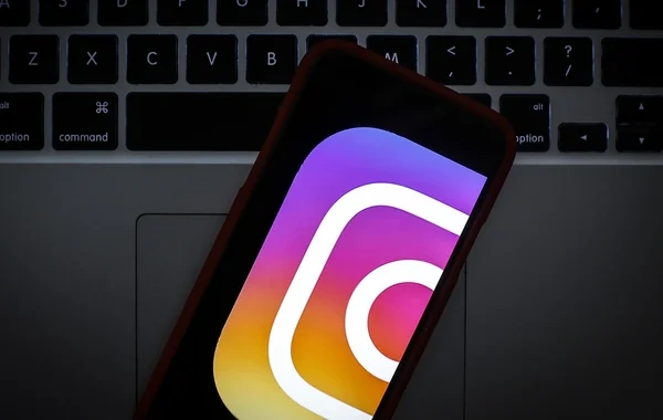 "Instagram"dan gözlənlməz QƏRAR: Şəxsi yazışmalara çıxış əldə edə biləcək