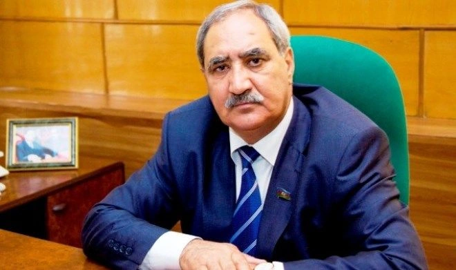 AVP-nin növbəti qurultayı: Sədr o seçildi