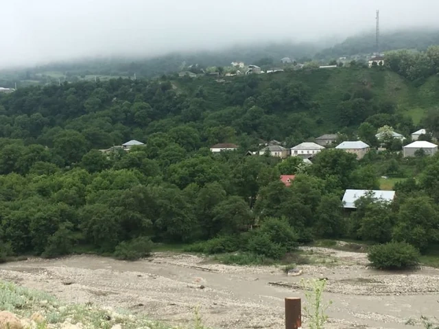 30-a yaxın şagirdin təhsili yarımçıq qalıb: Valideynlərdən TƏLƏB - VİDEO