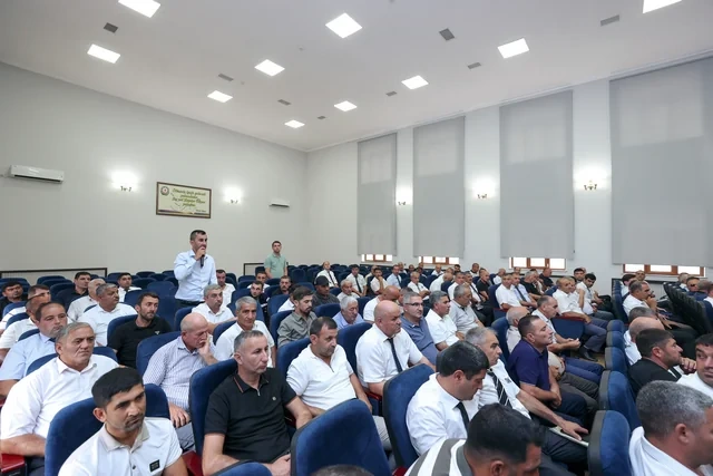 Sahibkarlarla növbəti görüş Kürdəmir rayonunda təşkil olunub - FOTO