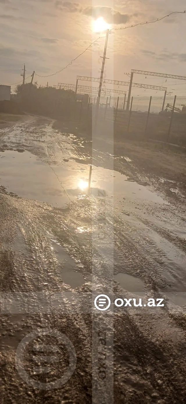 Pirşağıda yağışdan sonra keçilməz yollar: Sakinlər illərdir əziyyət çəkirlər - Foto