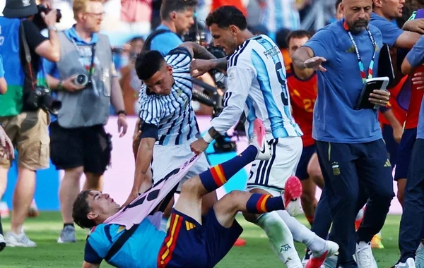 DÇ-2026-nın finalındakı insidentlərə görə ağır cəzalar: FIFA qərarını açıqladı