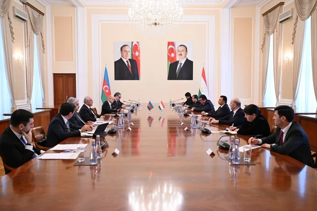 Azərbaycan və Tacikistan baş nazirləri görüşdülər - FOTO