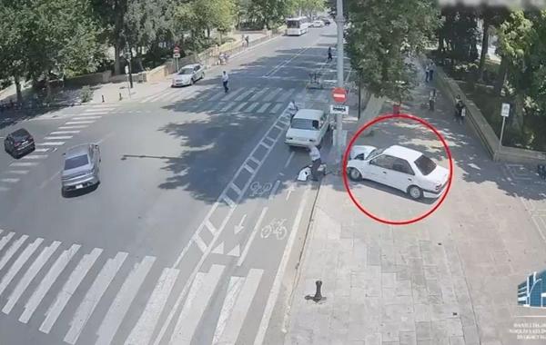 Bakıda piyadalar ölümdən son anda xilas oldular - ANBAAN VİDEO