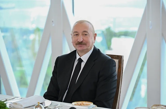 Azərbaycan Prezidenti və Çeçenistan başçısı birgə nahar ediblər - Foto