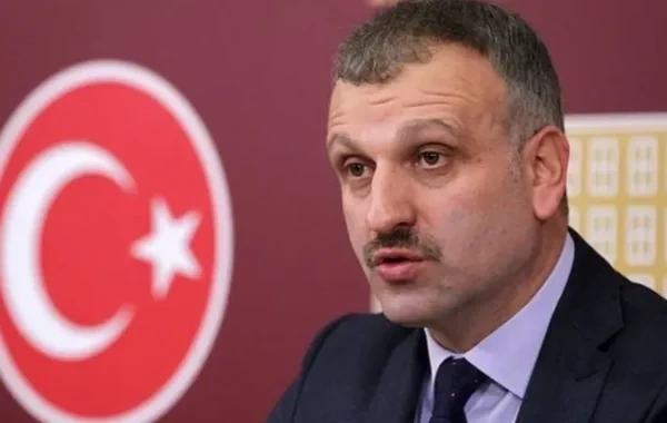 Ərdoğanın baş müşaviri Oktay Saral vəzifəsindən azad edildi?
