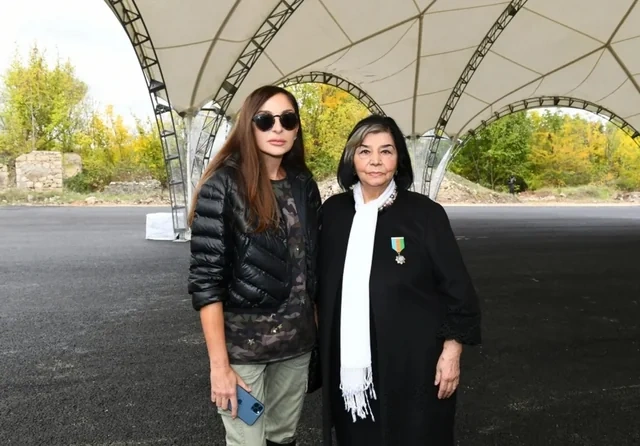 Tanınmış xanım professor vəfat etdi - Foto
