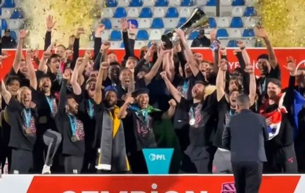 Azərbaycan çempionu "Sabah" mükafatlandırıldı - VİDEO