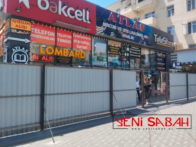 Bakının mərkəzində bəzi obyektlər sökülür - FOTO
