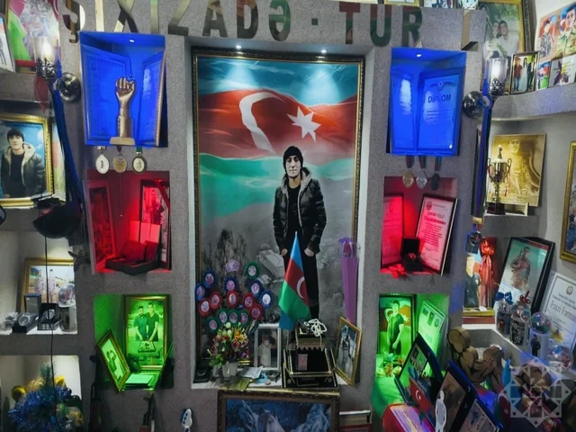 Oğlunun məzarına getməyən şəhid atası: "Onu torpaq altında təsəvvür edə bilmirəm" - FOTO