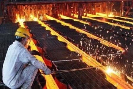 Ukrayna polad istehsalının 90%-ni itirdi